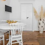 Mykonos Be Chic Luxury Mansion *